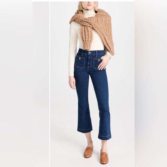 Veronica Beard Jean
Carson High Rise Ankle Flare Jeans - Picture 2 of 13